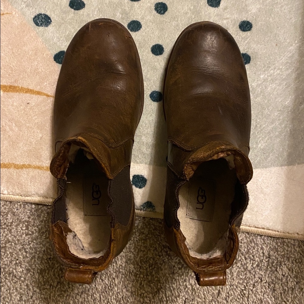 UGG boots - Picture 3 of 5
